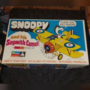 Snoopy and His Sopwith Camel Monogram Model Kit